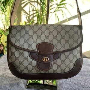 Gucci GG Supreme Monogram Crossbody Bag in Beige and Brown